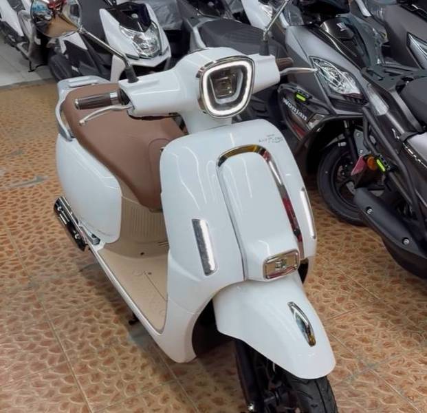 Xe ga đẹp cổ điển, bình xăng to hơn Honda Lead, trang bị ngang SH 160i, giá quy đổi chỉ 28 triệu đồng - Ảnh 5