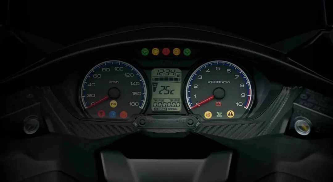 Suzuki bất ngờ ra mắt mẫu xe tay ga khiến nhiều người phải 'yêu' ngay từ cái nhìn đầu tiên - Ảnh 9