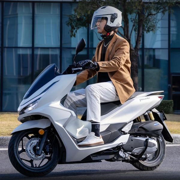 Honda PCX160 2025: Bản nâng cấp toàn diện có xứng đáng với kỳ vọng tại Việt Nam? - Ảnh 6