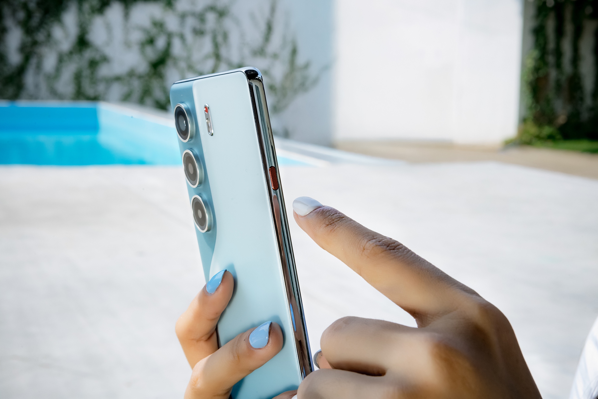 Điện thoại giá rẻ 5,9 triệu đồng nhưng trang bị "cực phẩm", camera ăn đứt đối thủ, 5 năm pin vẫn mượt mà - Ảnh 3