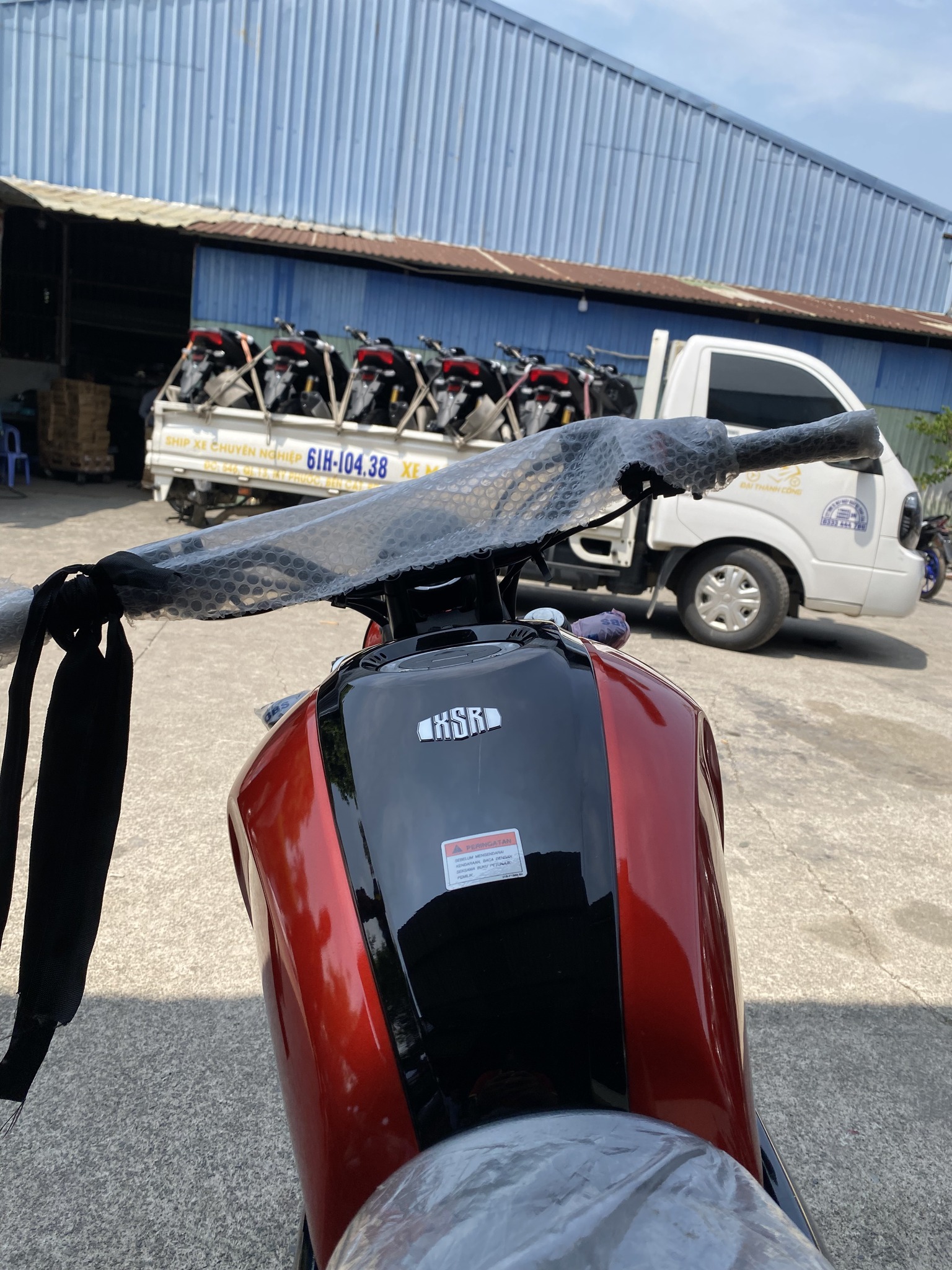 Xe Yamaha dáng đẹp đời mới có mặt ở đại lý: Mạnh 20 mã lực, ăn xăng 2L/100km, đấu mẫu Honda vừa về nước - Ảnh 11