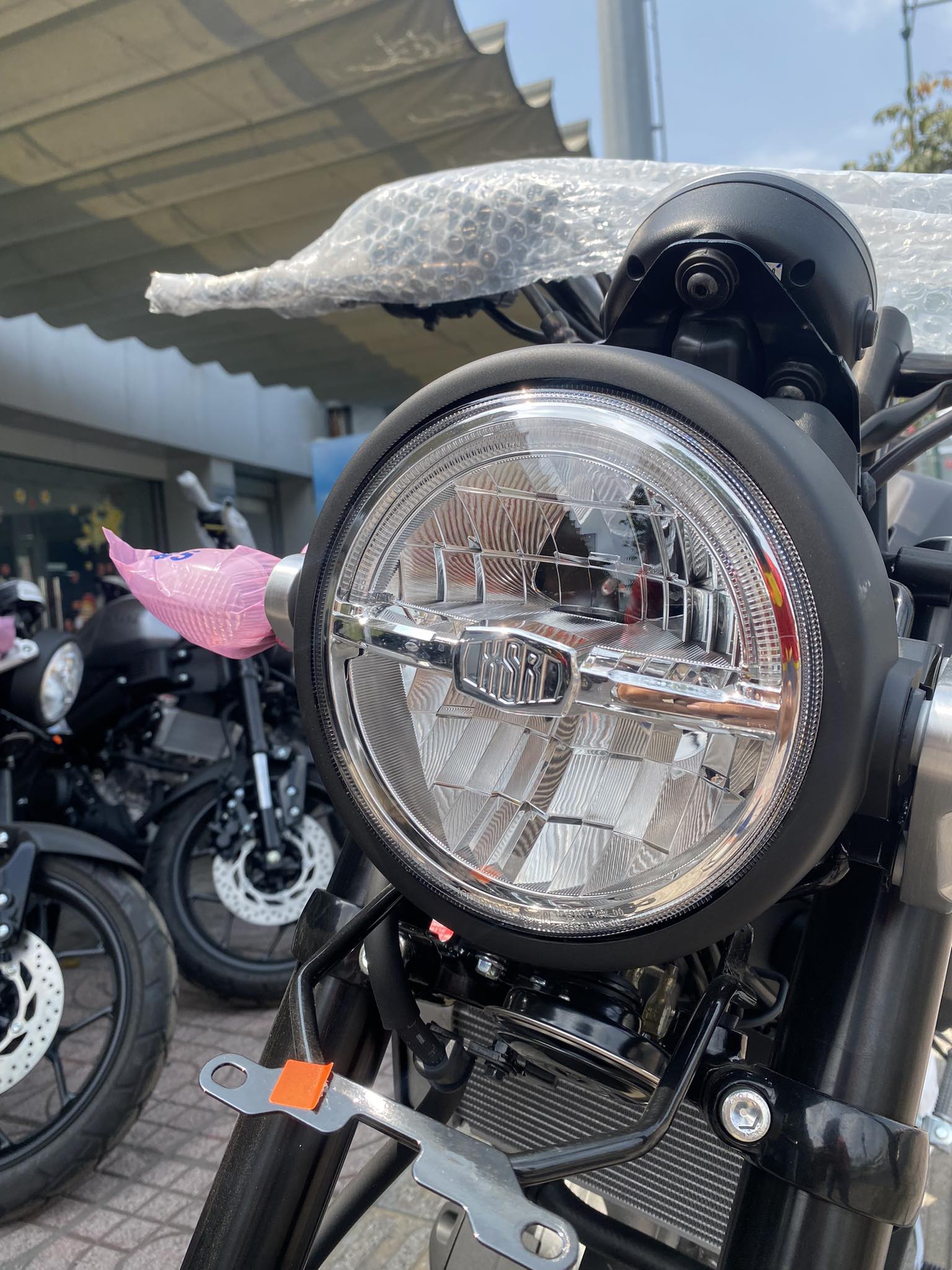 Xe Yamaha dáng đẹp đời mới có mặt ở đại lý: Mạnh 20 mã lực, ăn xăng 2L/100km, đấu mẫu Honda vừa về nước - Ảnh 8