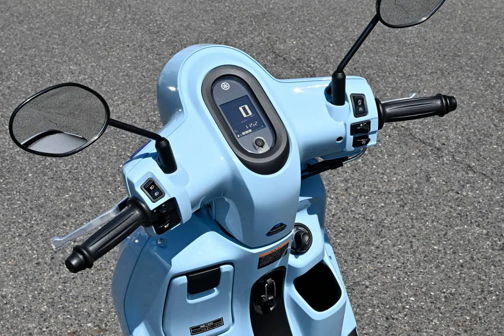 Yamaha Fazzio Blue Core Hybrid ra mắt: 'Cứu tinh' cho dân văn phòng mùa xăng tăng giá! - Ảnh 9