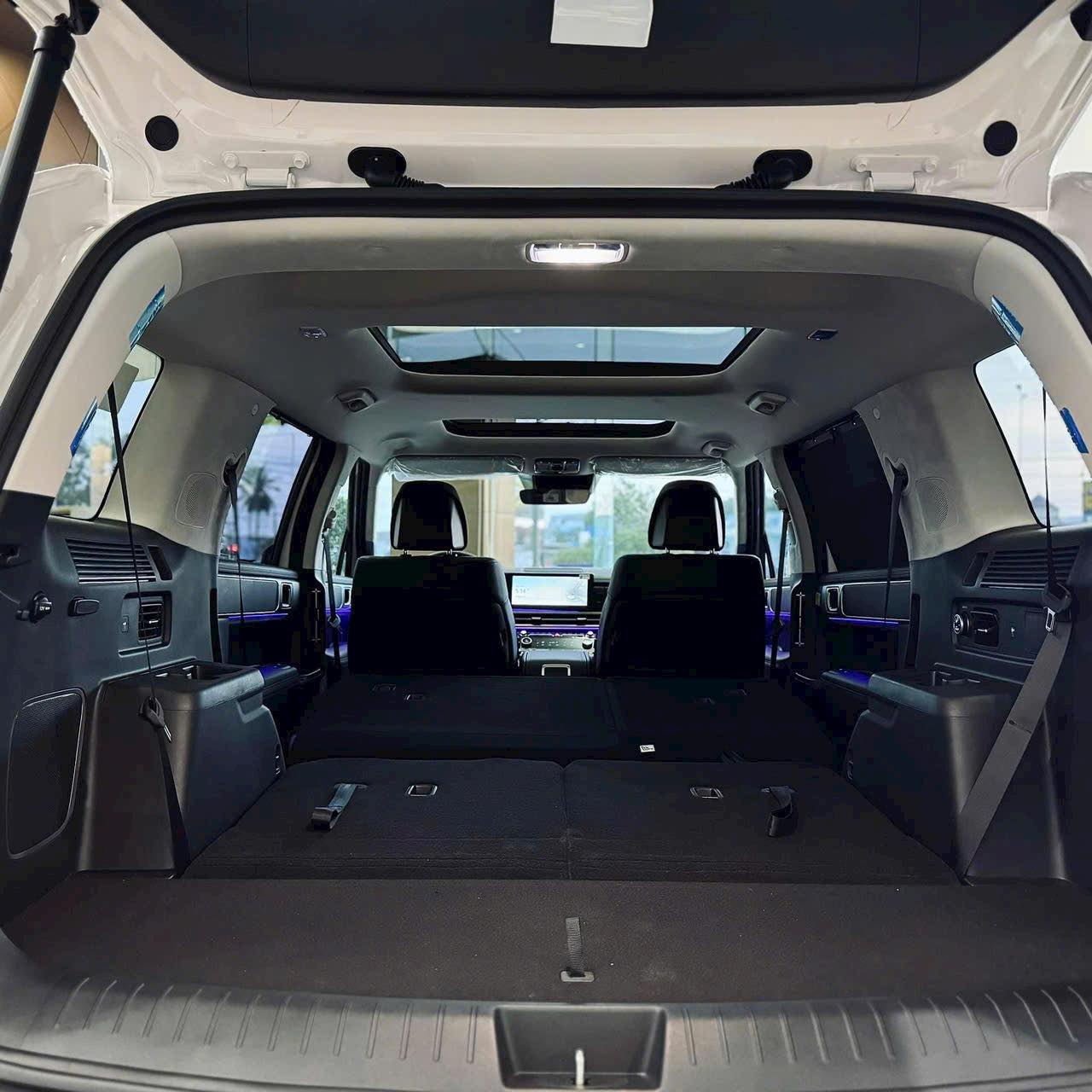 Hyundai Santa Fe "dọn kho" giảm giá 145 triệu đồng tại đại lý: Bản tầm trung còn từ 1,12 tỷ, thêm lựa chọn giá rẻ hơn Everest nhưng phải đánh đổi một thứ khi bán lại - Ảnh 9