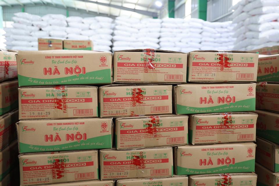 ẢNH: Khám xét khẩn cấp Công ty Famimoto Việt Nam, choáng với số lượng 40 tấn mì chính, 22 tấn hạt nêm giả - Ảnh 19