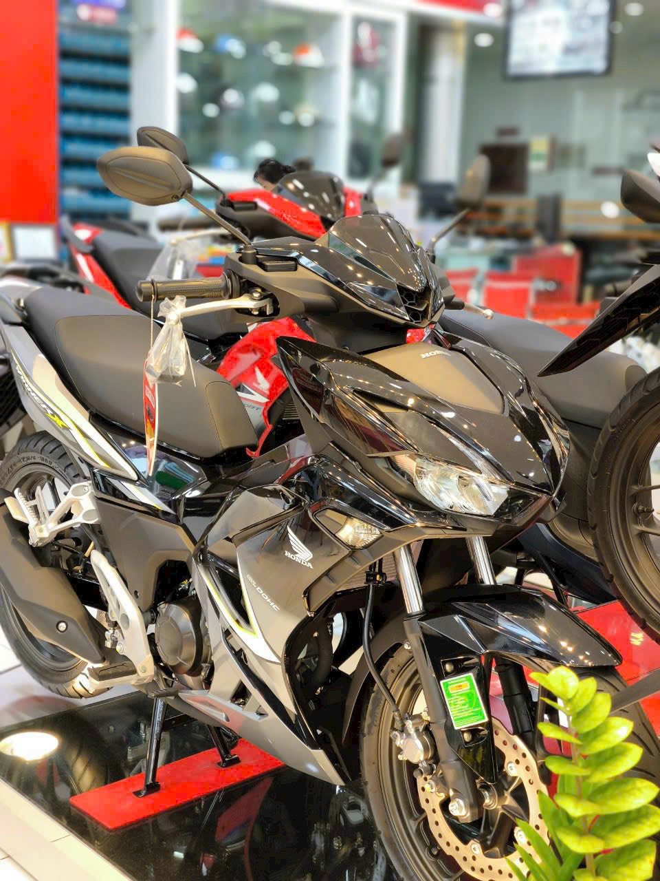 Loạt xe máy giảm sốc dịp lễ 30/4-1/5: Honda Vision, Yamaha PG-1, SH… bán dưới mức đề xuất, có chiếc chỉ 26 triệu đồng - Ảnh 4