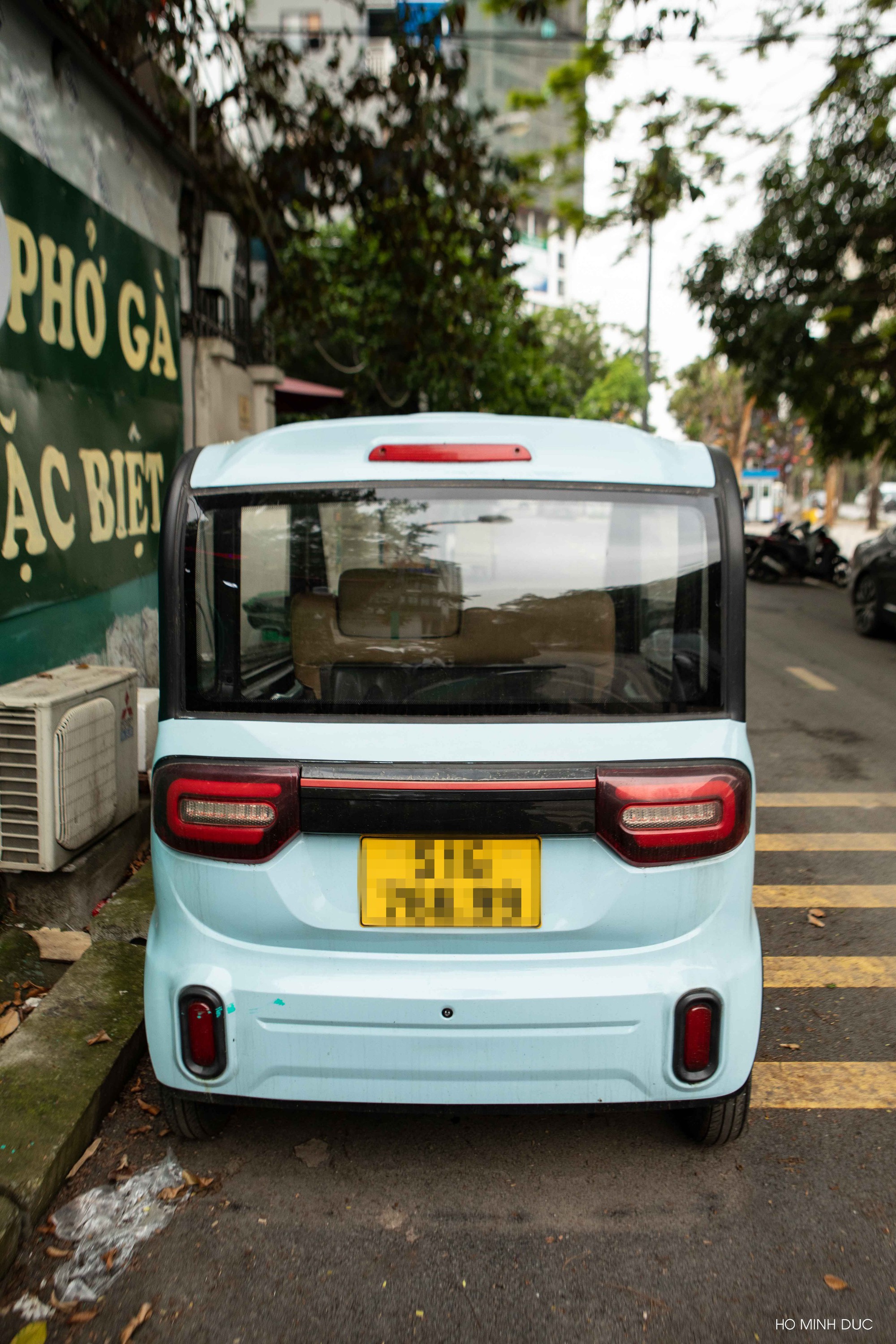 Xuất hiện ở Hà Nội chiếc ô tô mang biển vàng ngang giá Honda Air Blade: Có gì tiện nghi, đi nhanh cỡ nào? - Ảnh 4