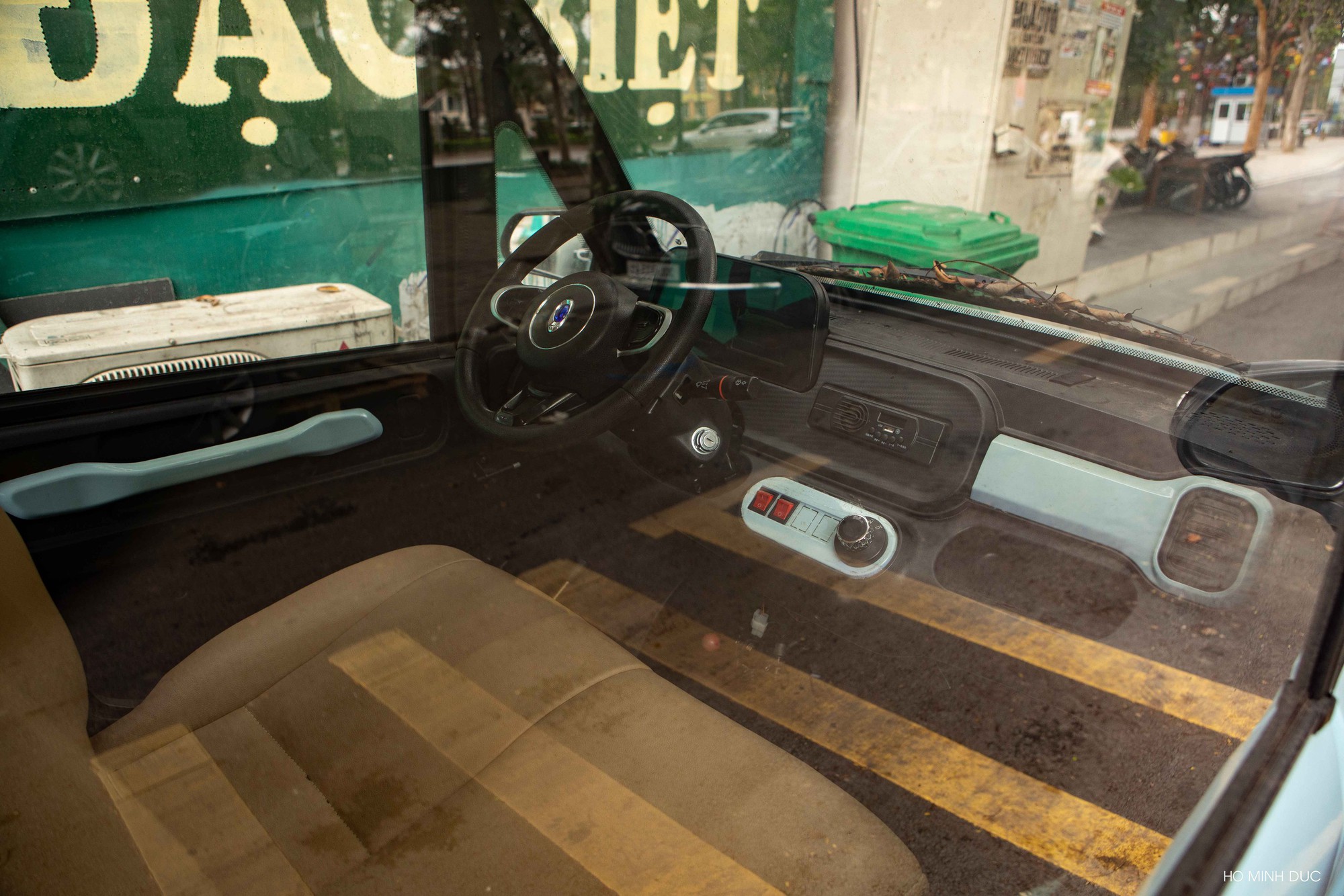 Xuất hiện ở Hà Nội chiếc ô tô mang biển vàng ngang giá Honda Air Blade: Có gì tiện nghi, đi nhanh cỡ nào? - Ảnh 7