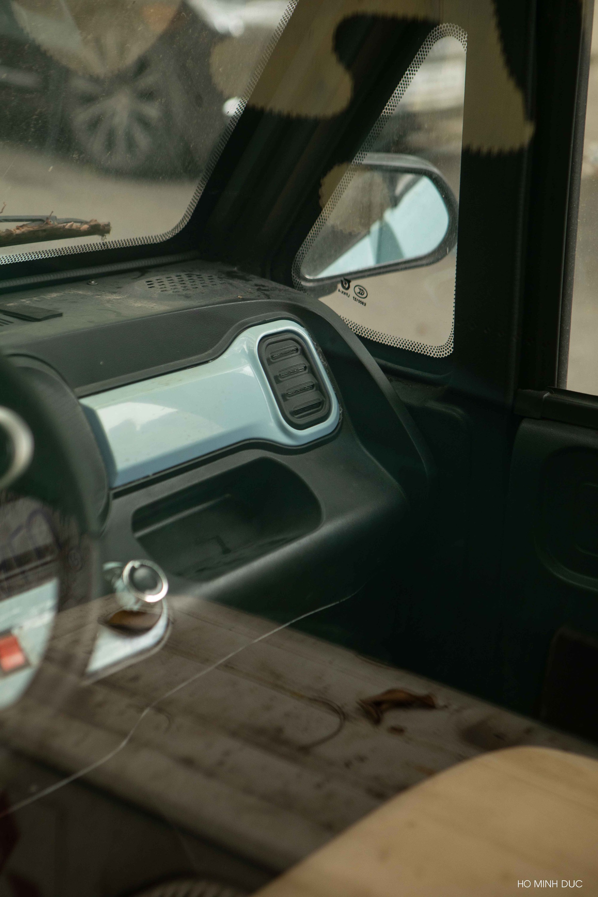 Xuất hiện ở Hà Nội chiếc ô tô mang biển vàng ngang giá Honda Air Blade: Có gì tiện nghi, đi nhanh cỡ nào? - Ảnh 9