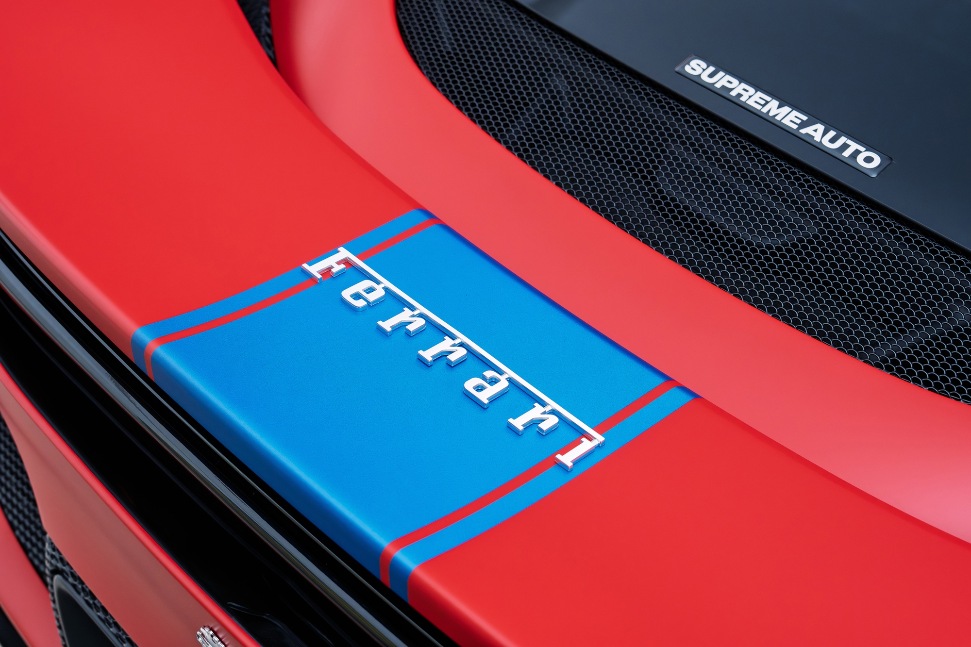 Ảnh thực tế Ferrari 296 GTS độc nhất Việt Nam: Màu sơn giống xe đua F1, nhiều chi tiết hiếm có trên siêu xe trong nước - Ảnh 4