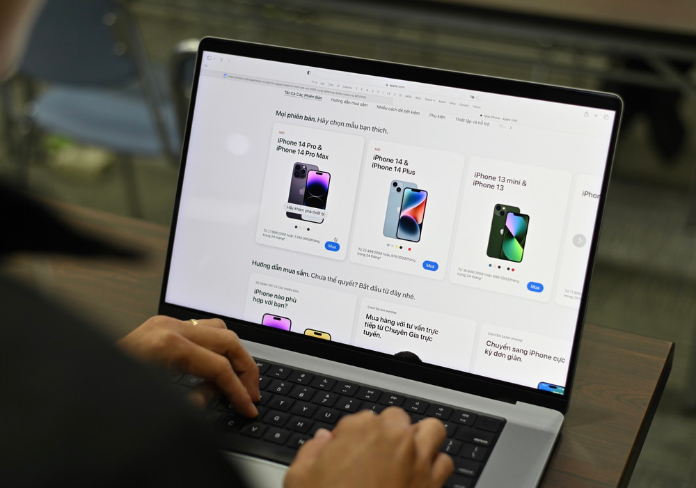Ai cũng phải bán hàng online: Hàng của Apple thu về hơn 1.700 tỷ đồng từ các sàn, Samsung, Xiaomi cũng 'bỏ túi' hàng trăm tỷ đồng - Ảnh 1
