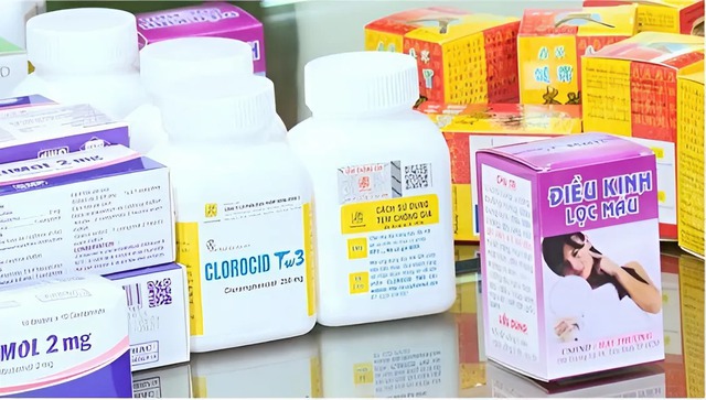 Cận cảnh 10 tấn thuốc giả trị giá tiền tỷ trong 6 kho hàng vừa bị khám xét khẩn cấp ở 6 tỉnh, thành phố - Ảnh 4