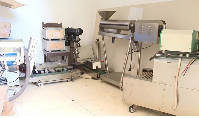 Cận cảnh 10 tấn thuốc giả trị giá tiền tỷ trong 6 kho hàng vừa bị khám xét khẩn cấp ở 6 tỉnh, thành phố - Ảnh 9