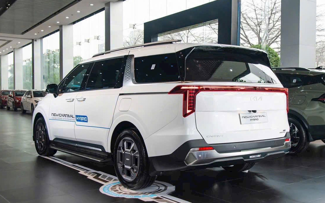 Loạt xe mới ra mắt Việt Nam năm nay đã giảm giá: Carnival hybrid dưới 1,8 tỷ, 2008 còn hơn 680 triệu cạnh tranh Xforce - Ảnh 5