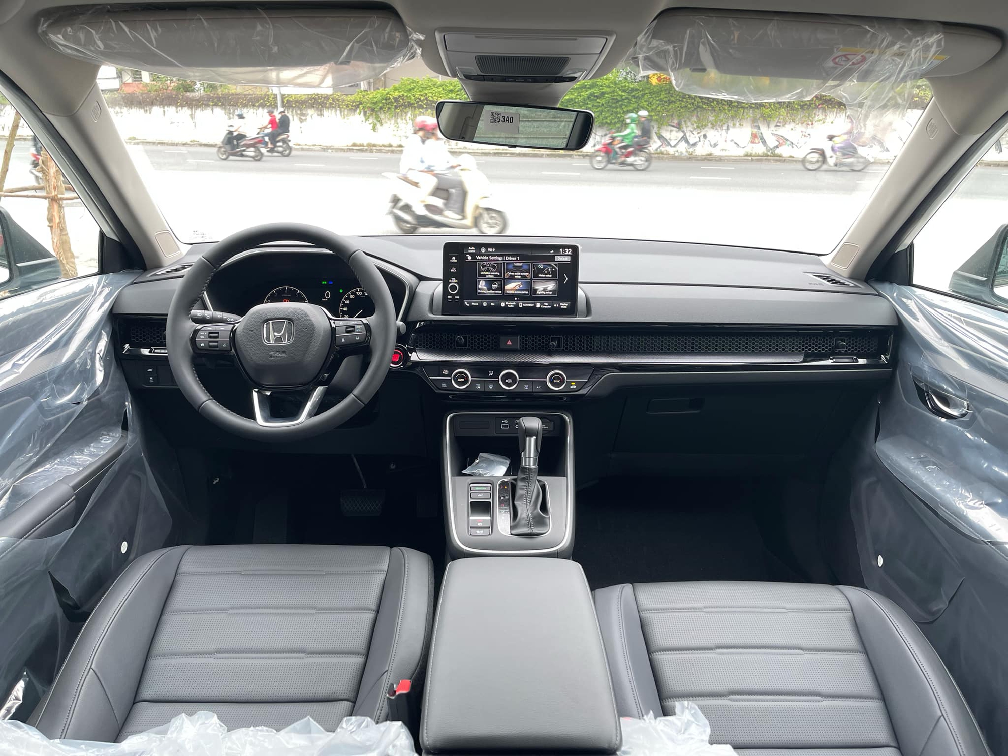 Honda CR-V giảm giá 100 triệu đồng tại đại lý: Bản tầm trung còn dưới 1 tỷ, vẫn đắt hơn CX-5 - Ảnh 2