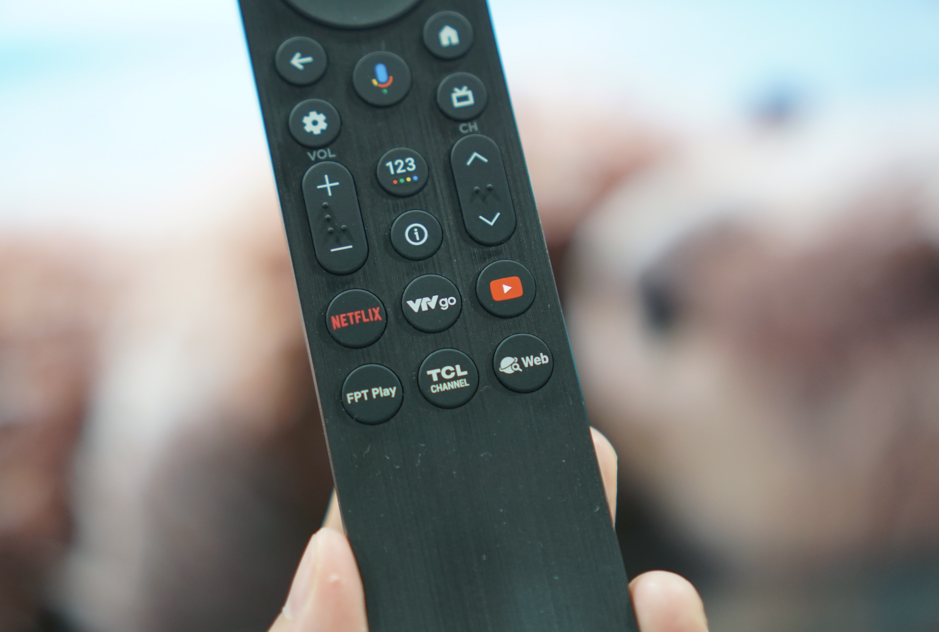 Đánh giá TCL 65C6K: TV QD-Mini LED sáng giá trong phân khúc dưới 20 triệu - Ảnh 12