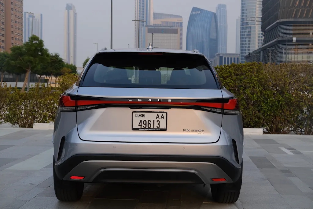 Lexus RX 350h 2025 đã về Việt Nam: Tinh ý mới thấy điểm khác bản xăng, dễ thêm công nghệ, máy tiết kiệm xăng cạnh tranh X5, Q7 - Ảnh 11