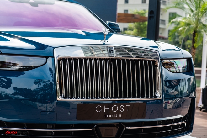 Ra mắt Rolls-Royce Ghost Series II giá từ 34,9 tỷ đồng: ‘Thảm bay’ của giới đại gia Việt - Ảnh 20