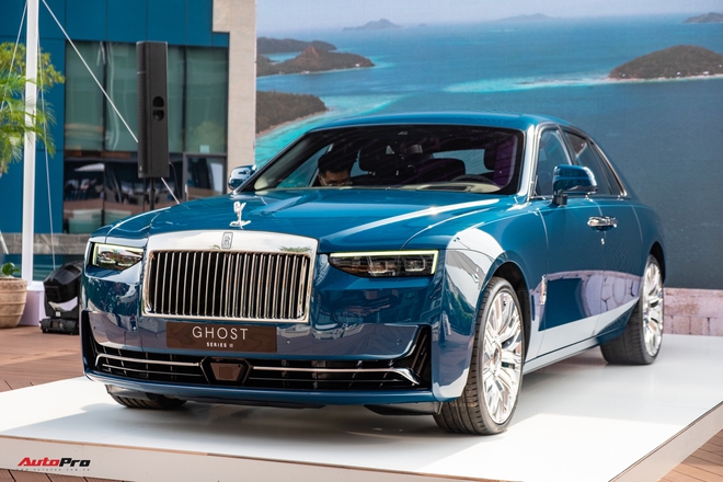Ra mắt Rolls-Royce Ghost Series II giá từ 34,9 tỷ đồng: ‘Thảm bay’ của giới đại gia Việt - Ảnh 18