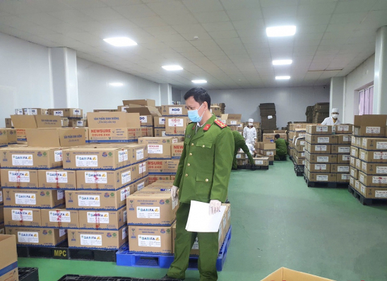 Khởi tố 2 công ty sữa giả: Lộ diện nhãn sữa phổ biến thị trường - Ảnh 1