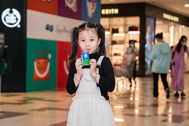 400 phép thử, 200 kiểm định: Vinamilk đặt lại chuẩn sữa tươi Việt - Ảnh 4