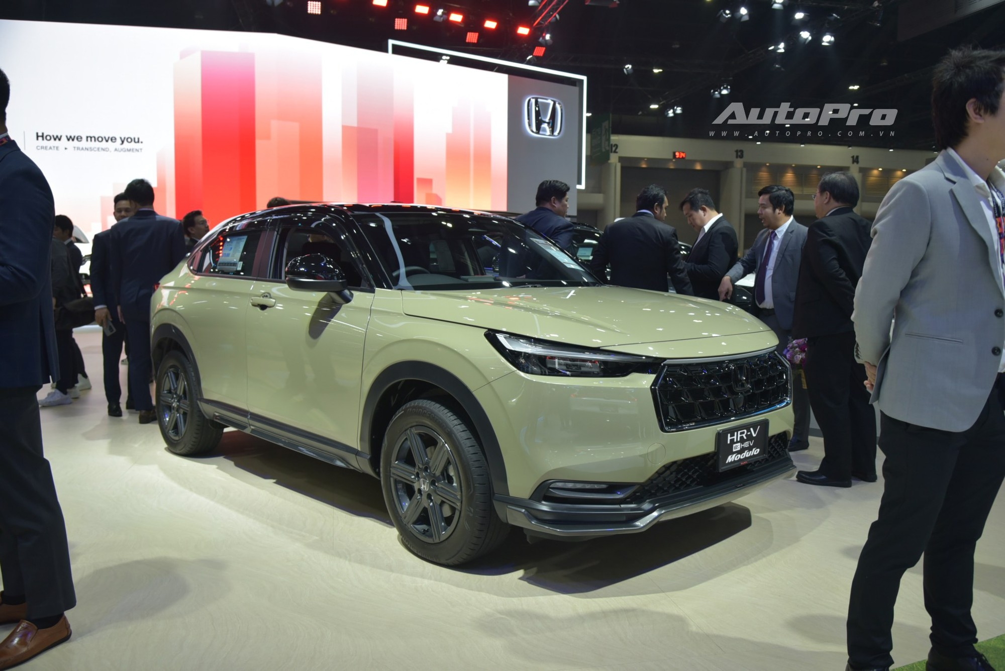 Loạt xe ra mắt Việt Nam tháng 4/2025: Đều là SUV, có cả máy xăng, hybrid, giá dự kiến từ khoảng 600 triệu đến... gần 9 tỷ đồng - Ảnh 3