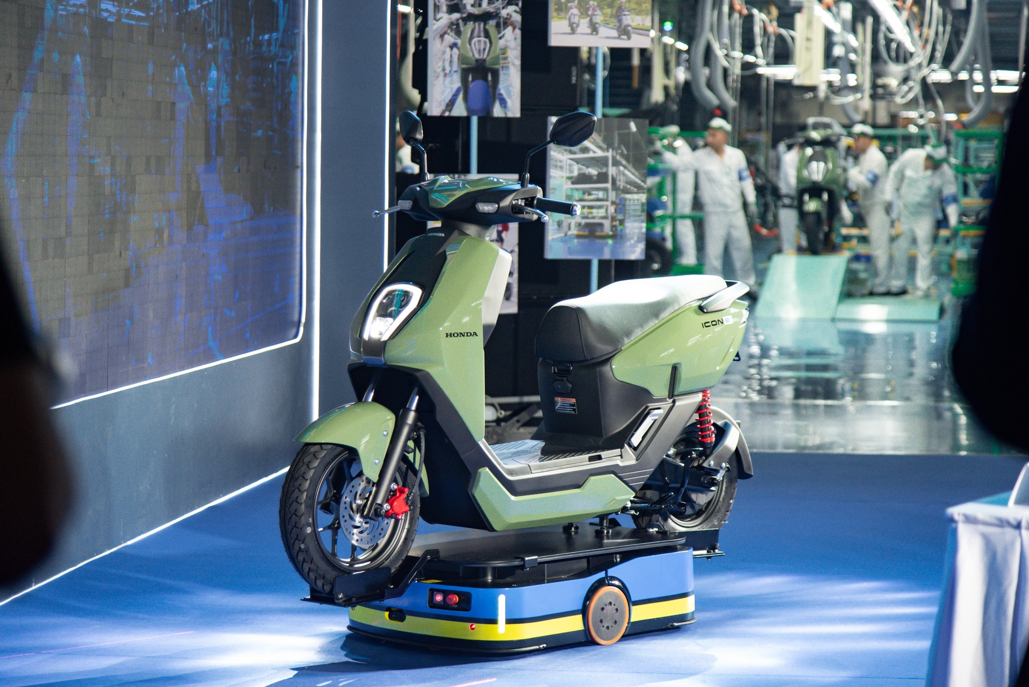 Loạt xe ra mắt Việt Nam tháng 4/2025: Đều là SUV, có cả máy xăng, hybrid, giá dự kiến từ khoảng 600 triệu đến... gần 9 tỷ đồng - Ảnh 7