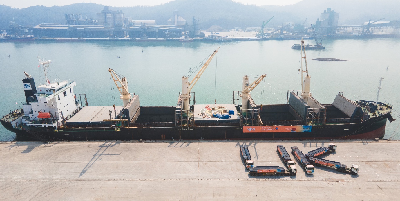 Thép VAS, thép xanh Việt Nam ngời sáng trên đất Anh Quốc - Ảnh 1