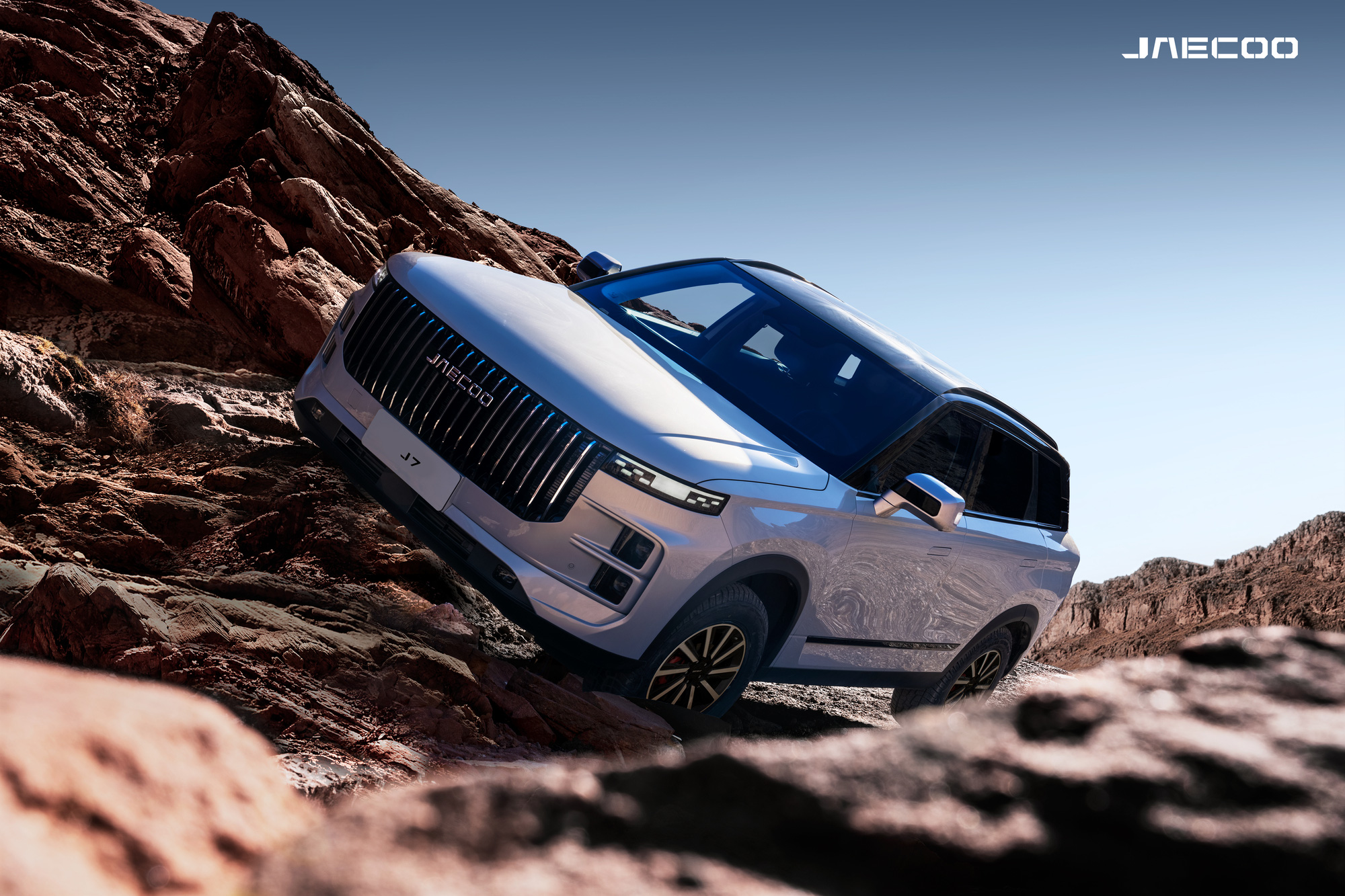 Ở Việt Nam có mẫu xe to ngang CX-5 nhưng ăn xăng 1L/100km, mạnh hơn cả Land Cruiser Prado: Giá thế nào? - Ảnh 7