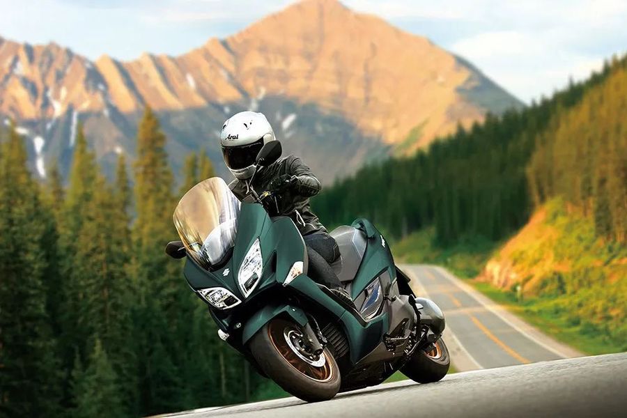 Suzuki bất ngờ ra mắt mẫu xe tay ga khiến nhiều người phải 'yêu' ngay từ cái nhìn đầu tiên - Ảnh 5