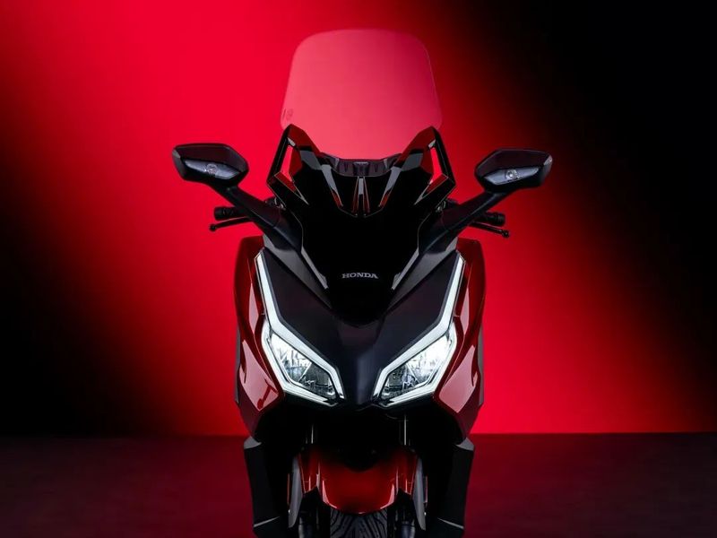 Honda cho ra mắt mẫu xe tay ga cao cấp hơn cả Honda SH, được trang bị nhiều tính năng 'khủng' với động cơ siêu mạnh - Ảnh 5