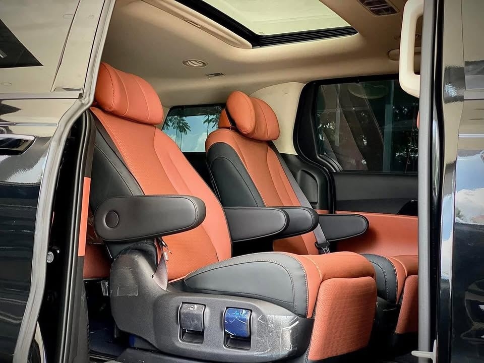 Kia Carnival dọn kho bản máy xăng, giảm giá 120 triệu tại đại lý: Giá thực tế còn 1,639 tỷ đồng, khách mua phải đánh đổi bằng mẫu mã - Ảnh 8