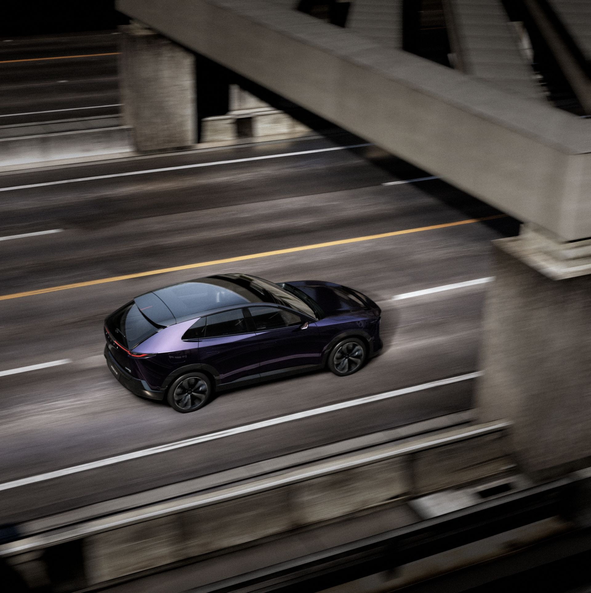 Mazda EZ-60 ra mắt: Dáng coupe như CX-30, dài gần bằng CX-8, màn hình 5K khổng lồ, bản điện chạy 600km/sạc, hybrid chạy 160km không cần xăng - Ảnh 6