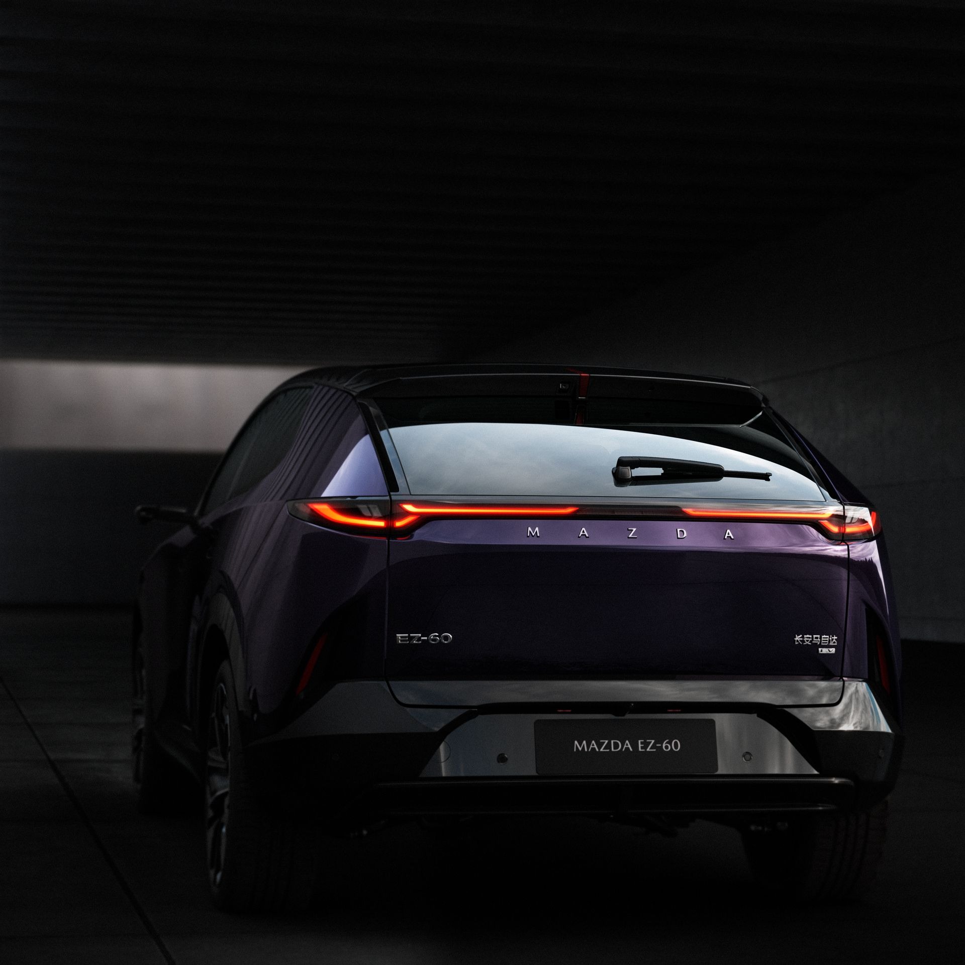 Mazda EZ-60 ra mắt: Dáng coupe như CX-30, dài gần bằng CX-8, màn hình 5K khổng lồ, bản điện chạy 600km/sạc, hybrid chạy 160km không cần xăng - Ảnh 7