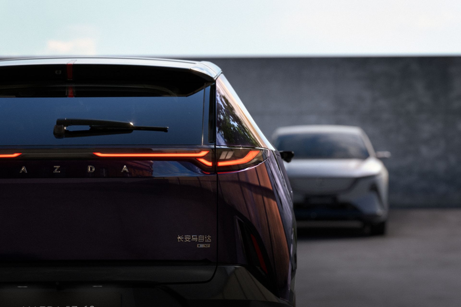 Mazda EZ-60 ra mắt: Dáng coupe như CX-30, dài gần bằng CX-8, màn hình 5K khổng lồ, bản điện chạy 600km/sạc, hybrid chạy 160km không cần xăng - Ảnh 9