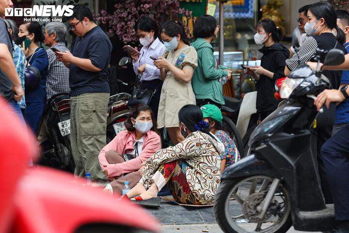 Khách mua 1 chỉ vàng, cửa hàng hẹn 10 ngày sau trả - Ảnh 3