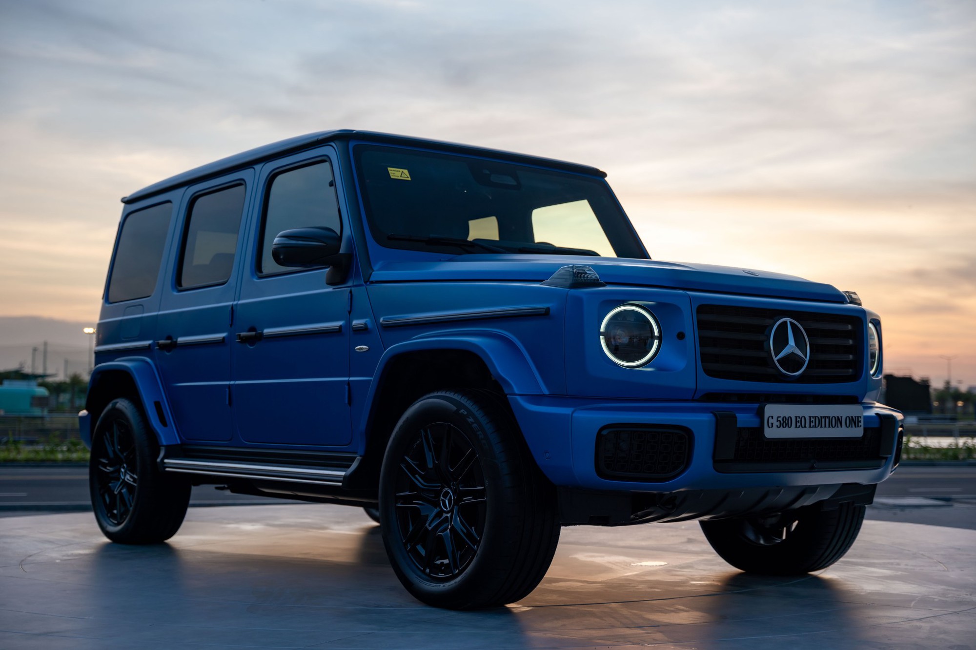 SUV điện Mercedes G 580 về Việt Nam: Giá từ 7,75 tỷ đồng, quay xe 360 độ, chạy 473km/sạc, có cả "hàng hiếm" Edition One - Ảnh 6