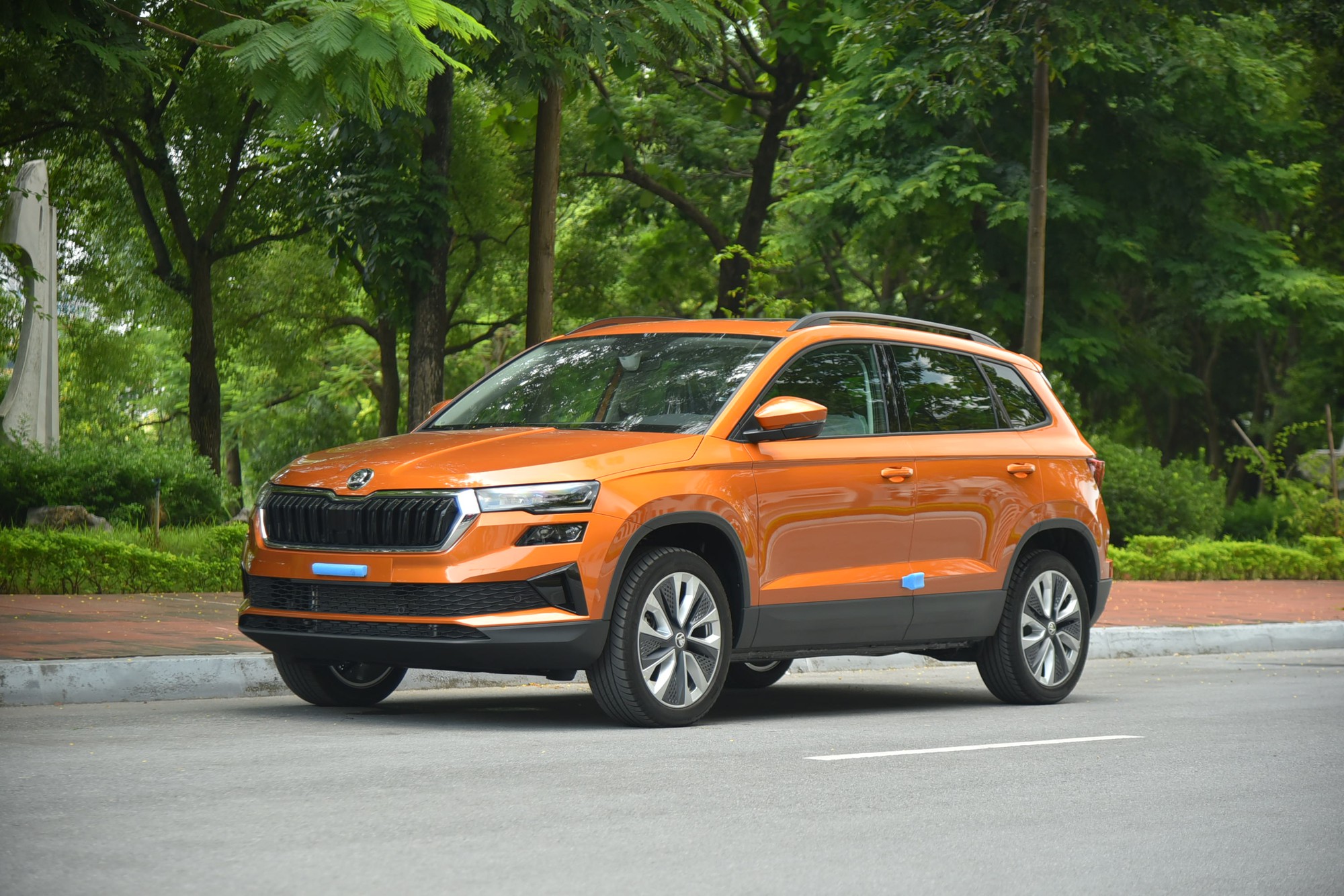 Skoda Karoq bản thể thao lần đầu lộ diện tại Việt Nam, dễ ra mắt trong thời gian gần cạnh tranh CX-30, Corolla Cross - Ảnh 4