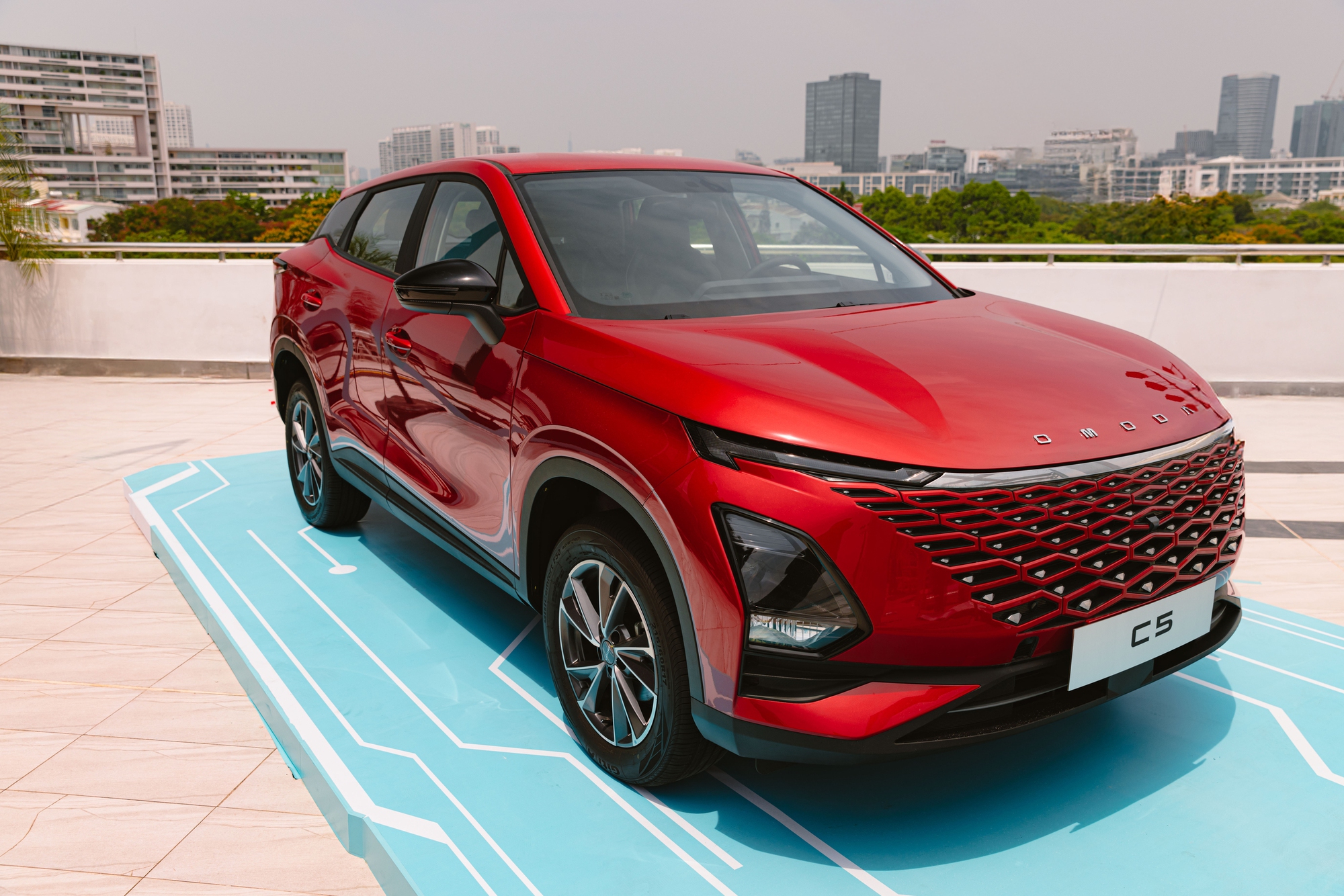 Chiến lược giá cao thất bại, các hãng xe điện Trung Quốc ào ạt giảm giá - Ảnh 1