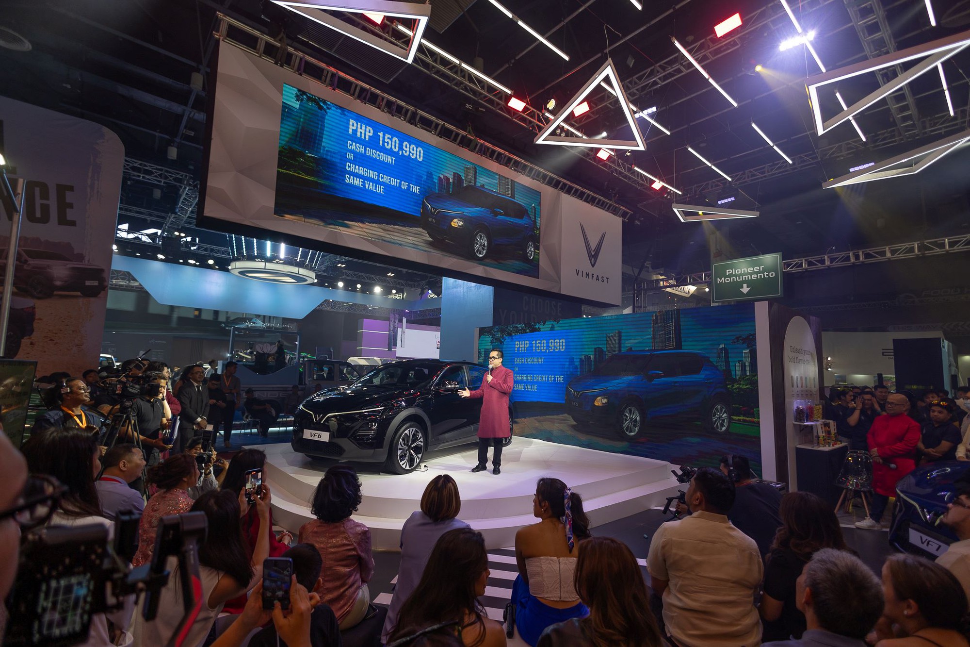 Tiến thần tốc vào quốc gia 119 triệu dân, đây là những gì hãng xe tỷ phú Phạm Nhật Vượng đang "phủ sóng" - Ảnh 3