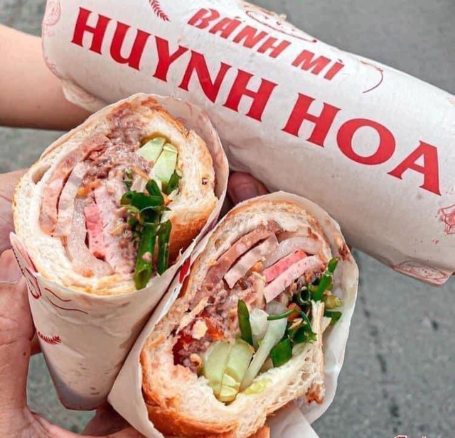 Xôn xao bánh mì Huynh Hoa hơn 1 triệu/2 ổ được "xách tay" sang Mỹ, cách đóng gói càng khiến dân tình trầm trồ - Ảnh 2