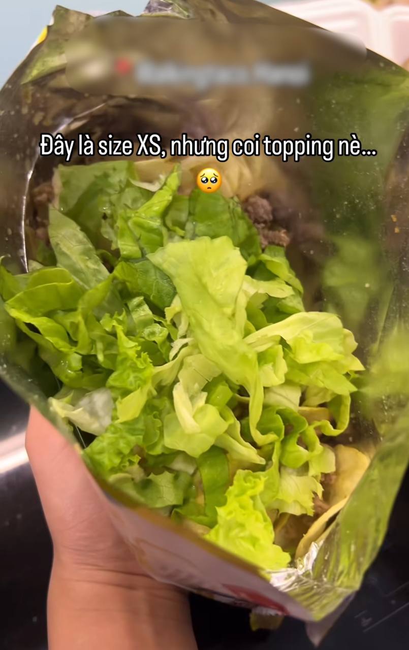 65k gói bim bim mang danh “tacos đi bộ” ở Hà Nội khiến dân tình xôn xao, càng “dậy sóng hơn” khi chủ quán lên tiếng - Ảnh 2