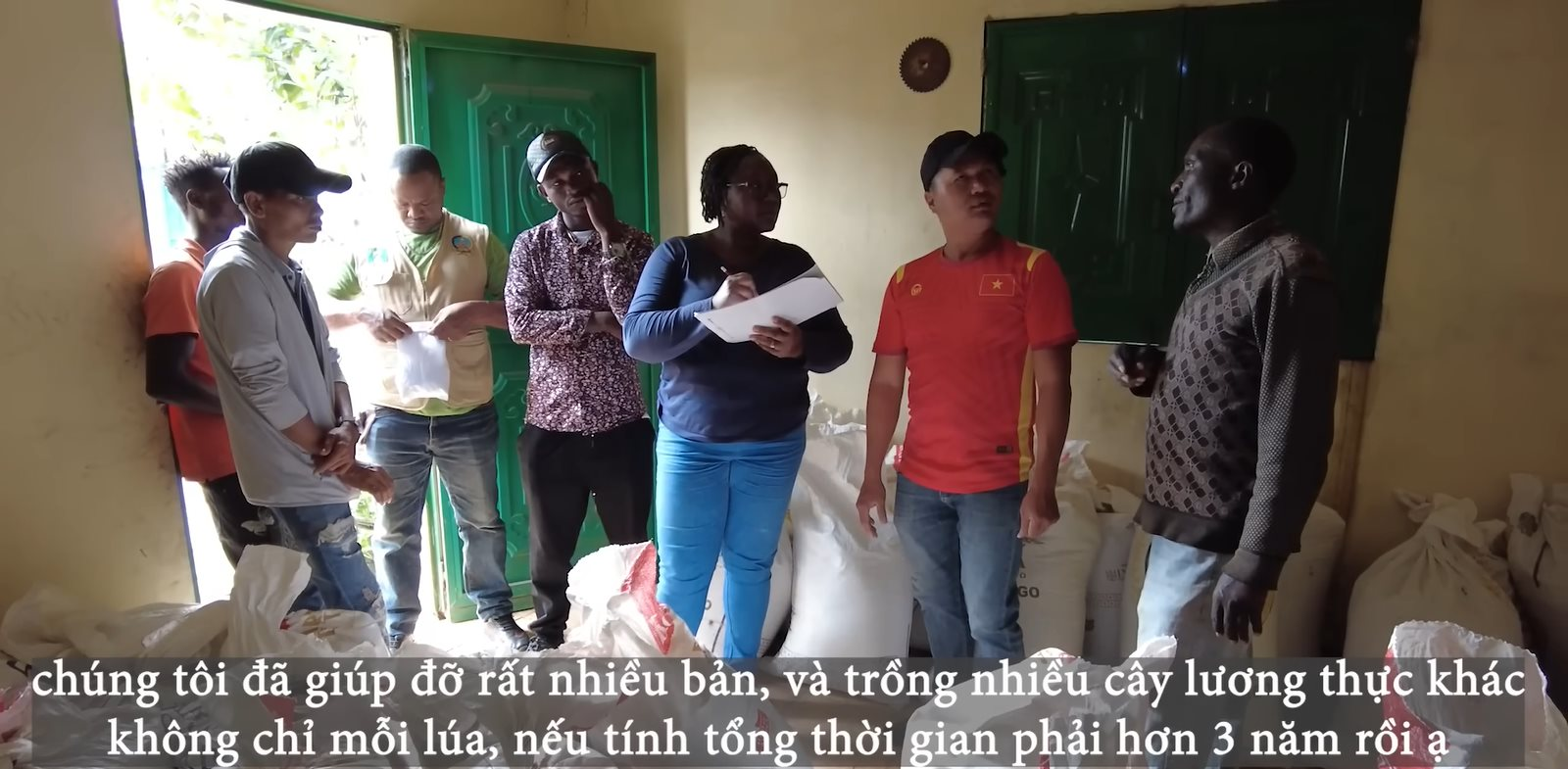 Sở Nông nghiệp Angola đến tận nơi xem team châu Phi cách trồng lúa, bất ngờ khi người Việt giúp dân bản hoàn toàn miễn phí - Ảnh 5