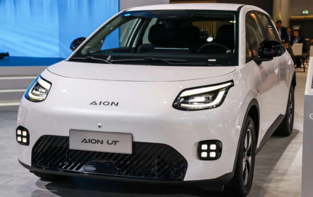 Mẫu xe hatchback thiết kế cực đẹp khuấy đảo thị trường, giá quy đổi ngang Hyundai Grand i10 - Ảnh 2