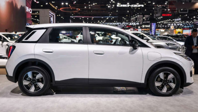 Mẫu xe hatchback thiết kế cực đẹp khuấy đảo thị trường, giá quy đổi ngang Hyundai Grand i10 - Ảnh 1