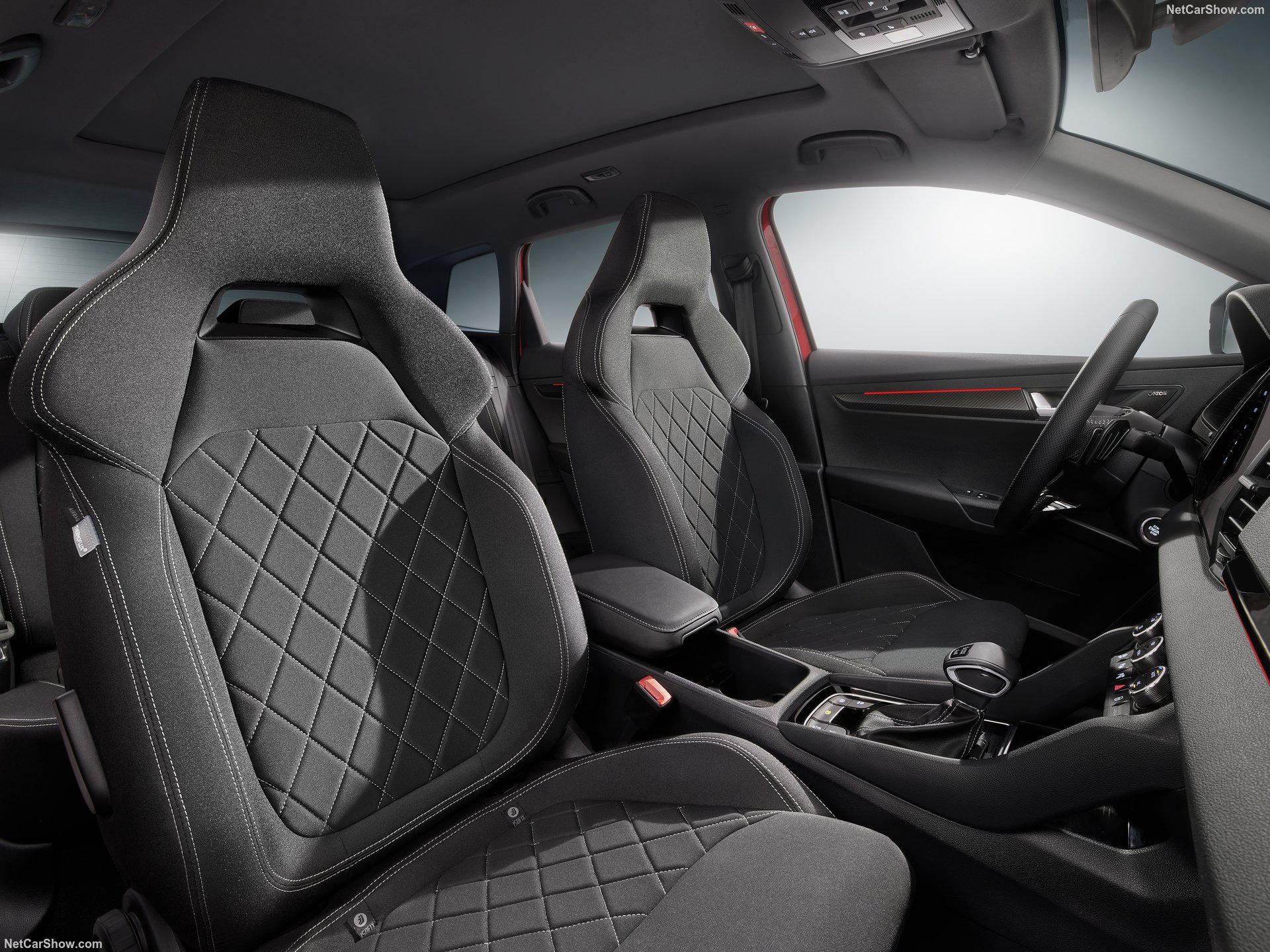 Skoda Karoq bản thể thao lần đầu lộ diện tại Việt Nam, dễ ra mắt trong thời gian gần cạnh tranh CX-30, Corolla Cross - Ảnh 13