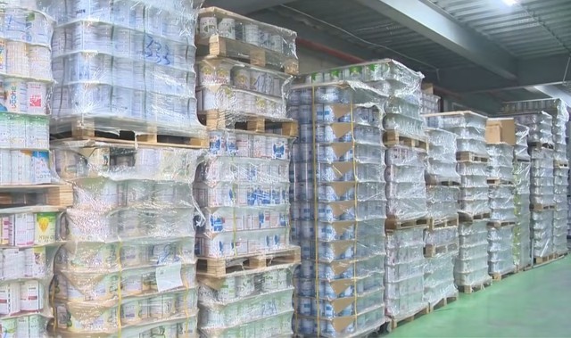 Bộ Y tế đề nghị thu hồi 12 loại sữa bột giả - Ảnh 1