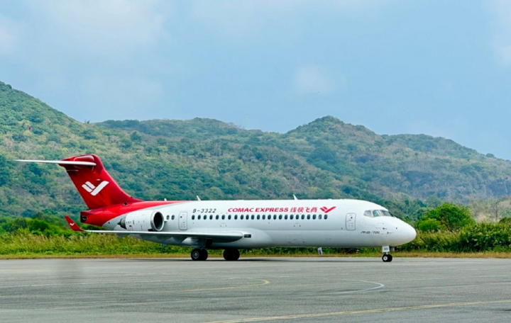 Hơn 10 triệu đồng 1 cặp vé bay Hà Nội - Côn Đảo dịp 30/4 - Ảnh 1