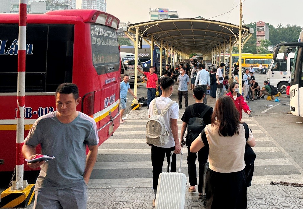 ‘Cháy’ xe khách về một số tỉnh thành, bến ‘tung’ xe tăng cường - Ảnh 2