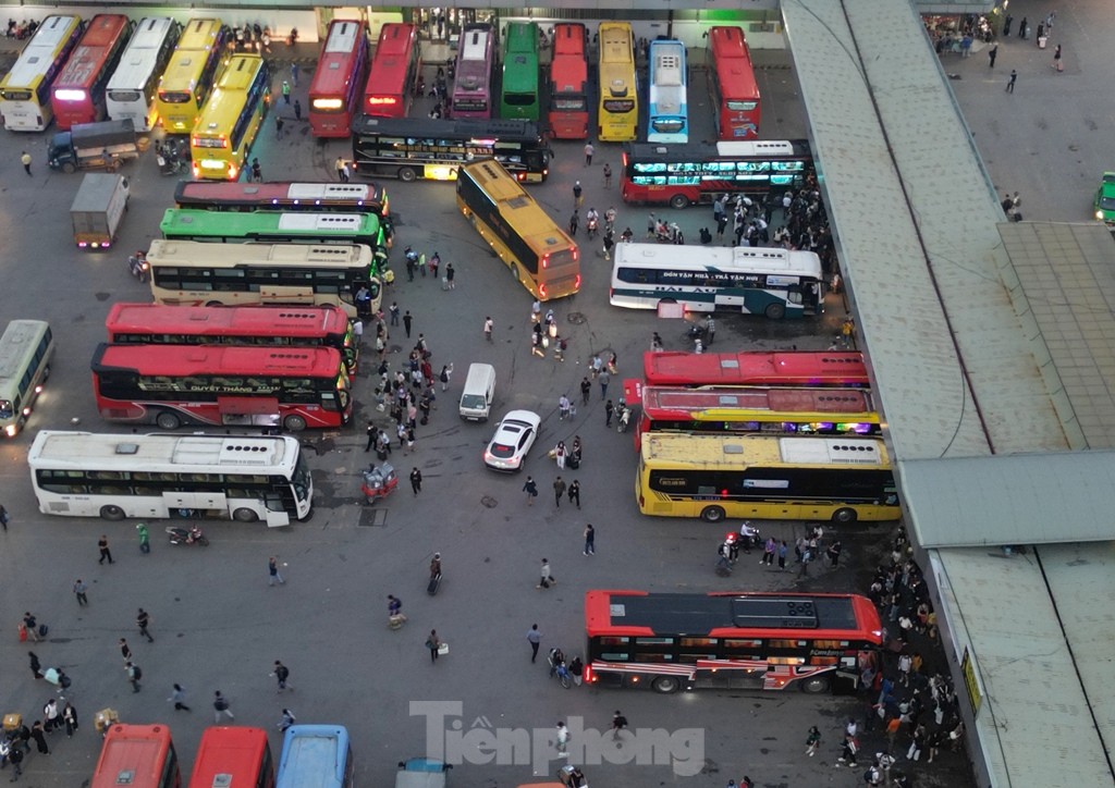 ‘Cháy’ xe khách về một số tỉnh thành, bến ‘tung’ xe tăng cường - Ảnh 9